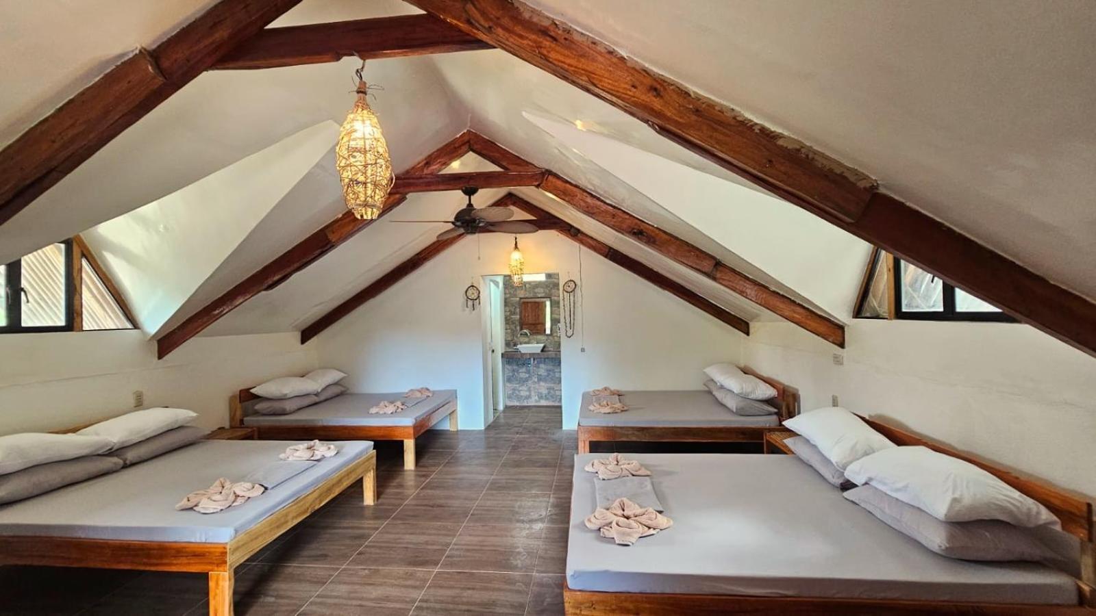 Big Bamboo Beach Resort Sipalay Extérieur photo